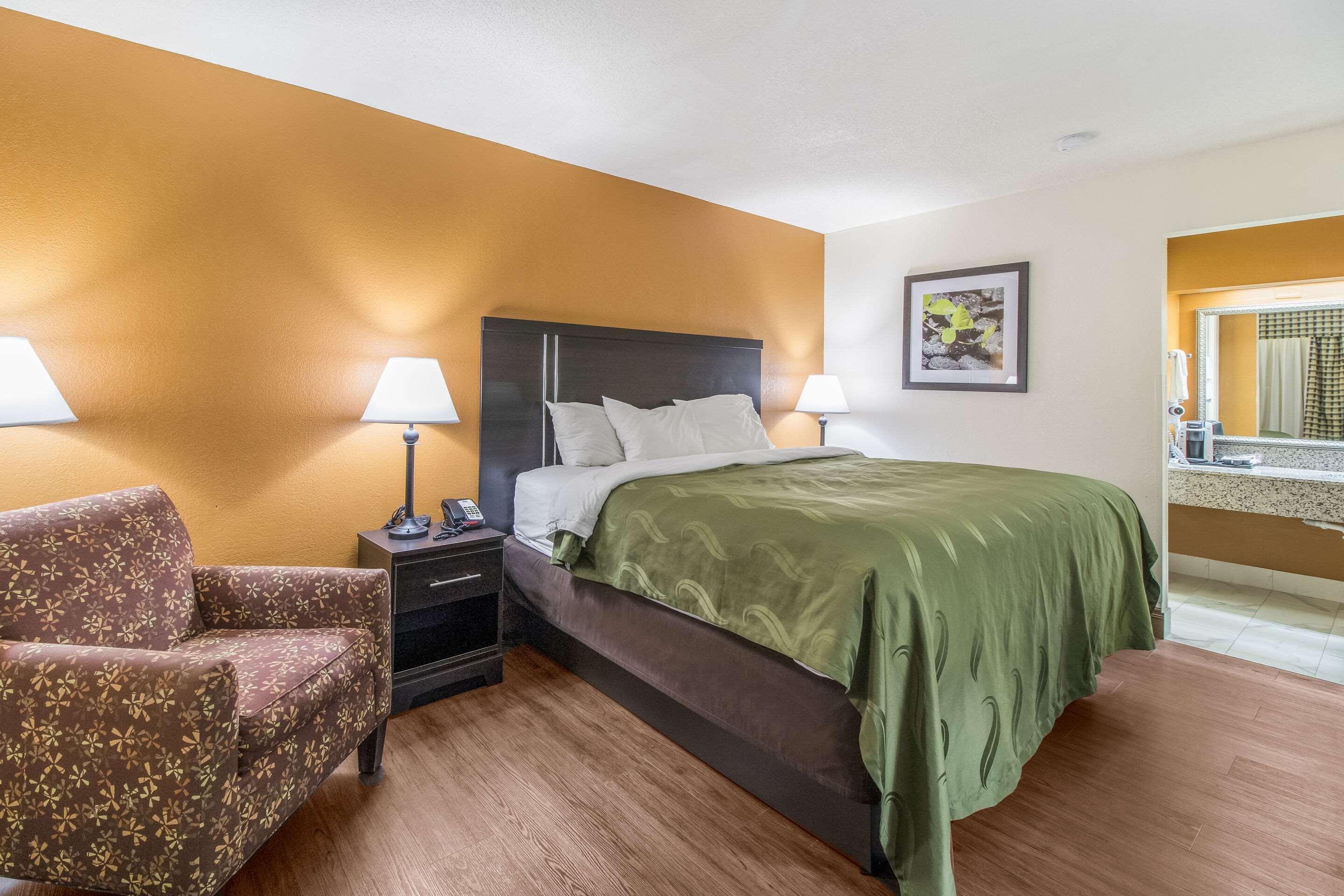 Quality Inn & Suites Corinth West Zewnętrze zdjęcie