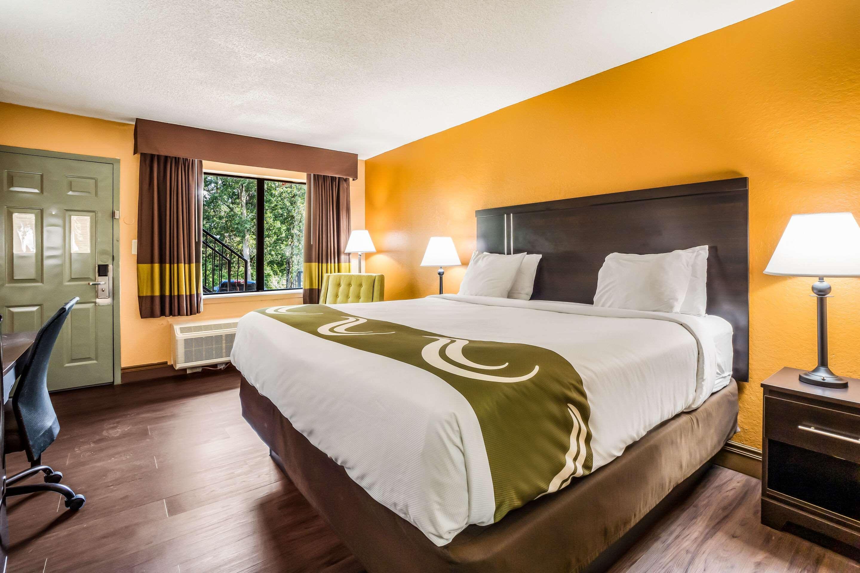 Quality Inn & Suites Corinth West Zewnętrze zdjęcie