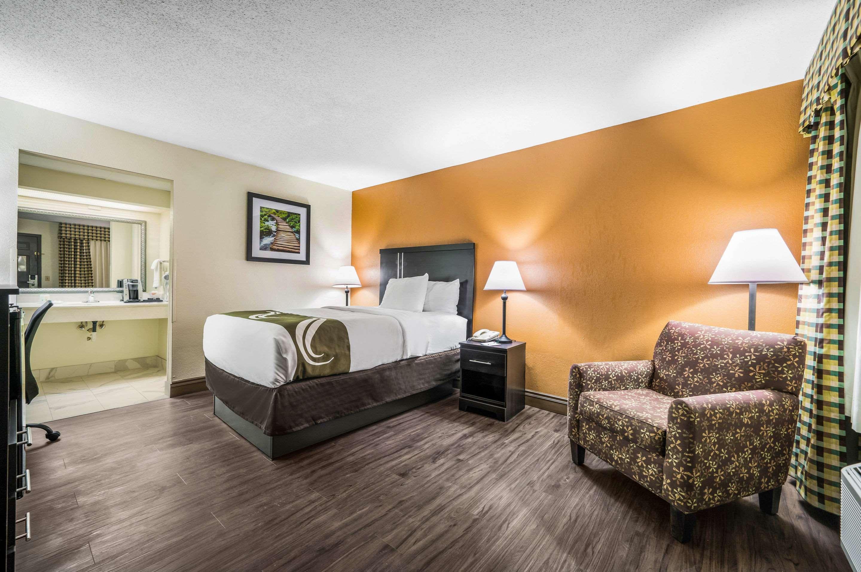 Quality Inn & Suites Corinth West Zewnętrze zdjęcie