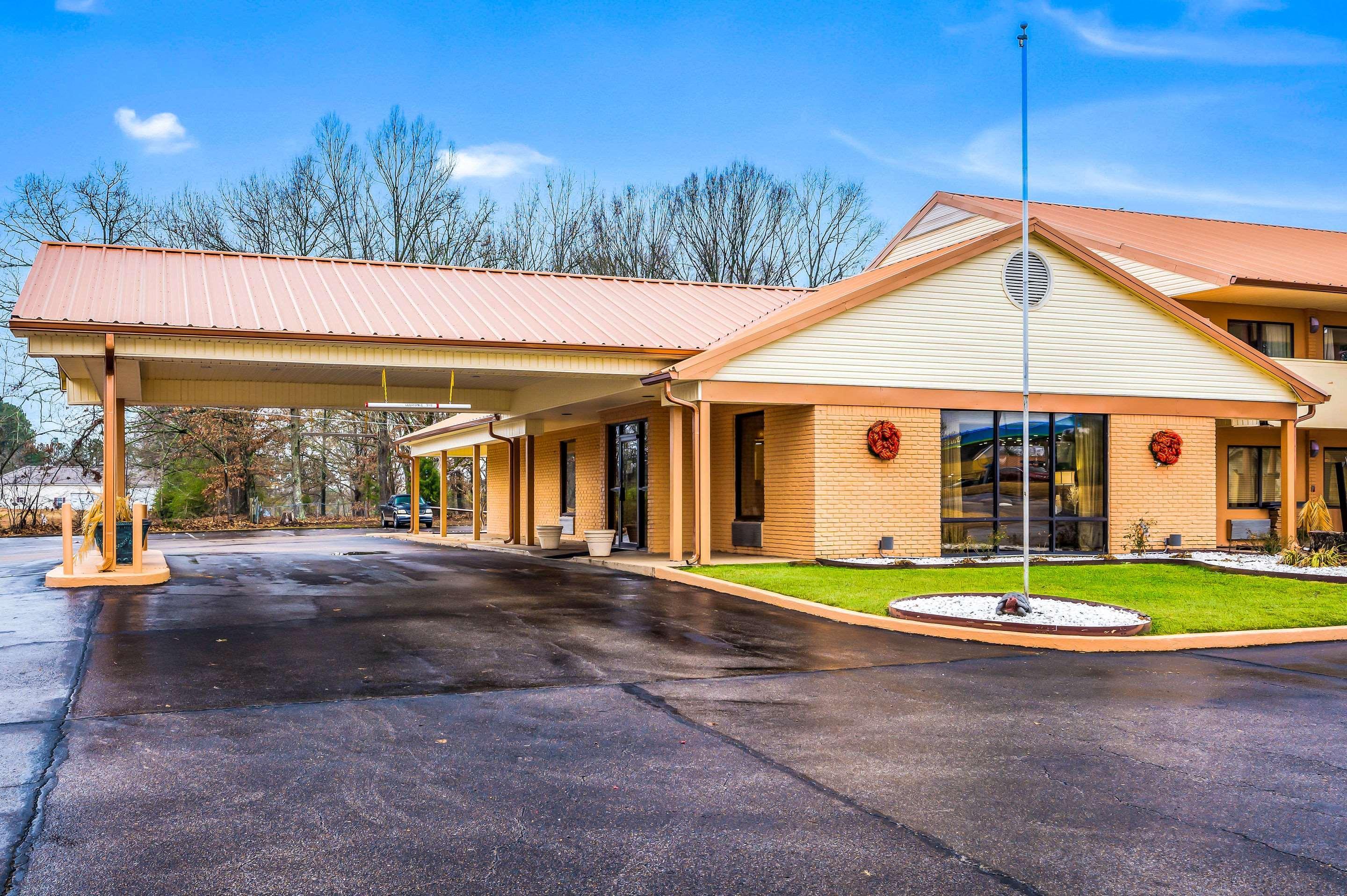 Quality Inn & Suites Corinth West Zewnętrze zdjęcie